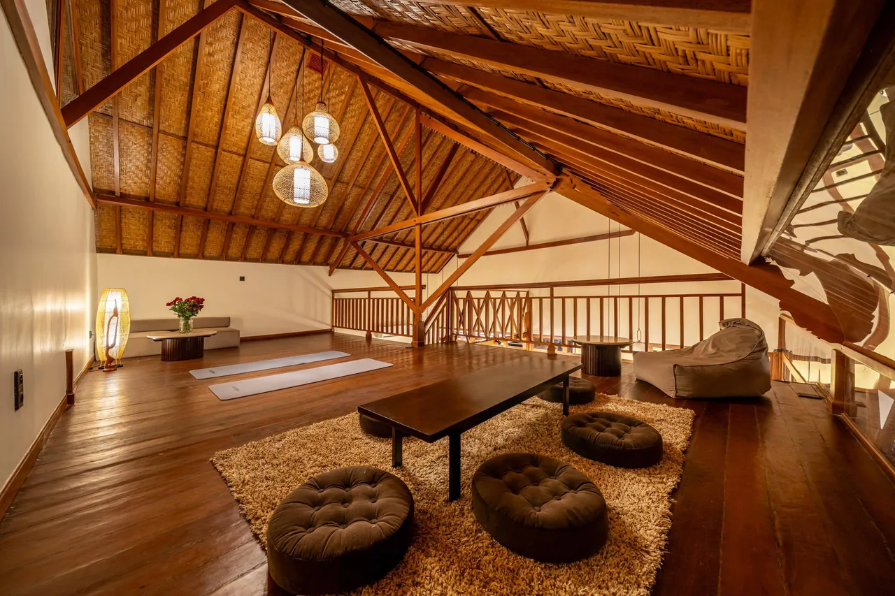 Ubud EcoHouse — Второй уровень, зона отдыха